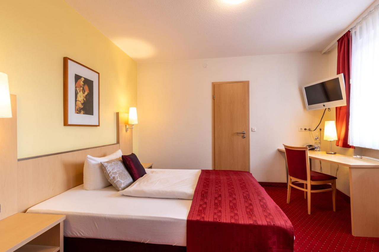 Hotel An Der Eiche Kulmbach Exterior photo